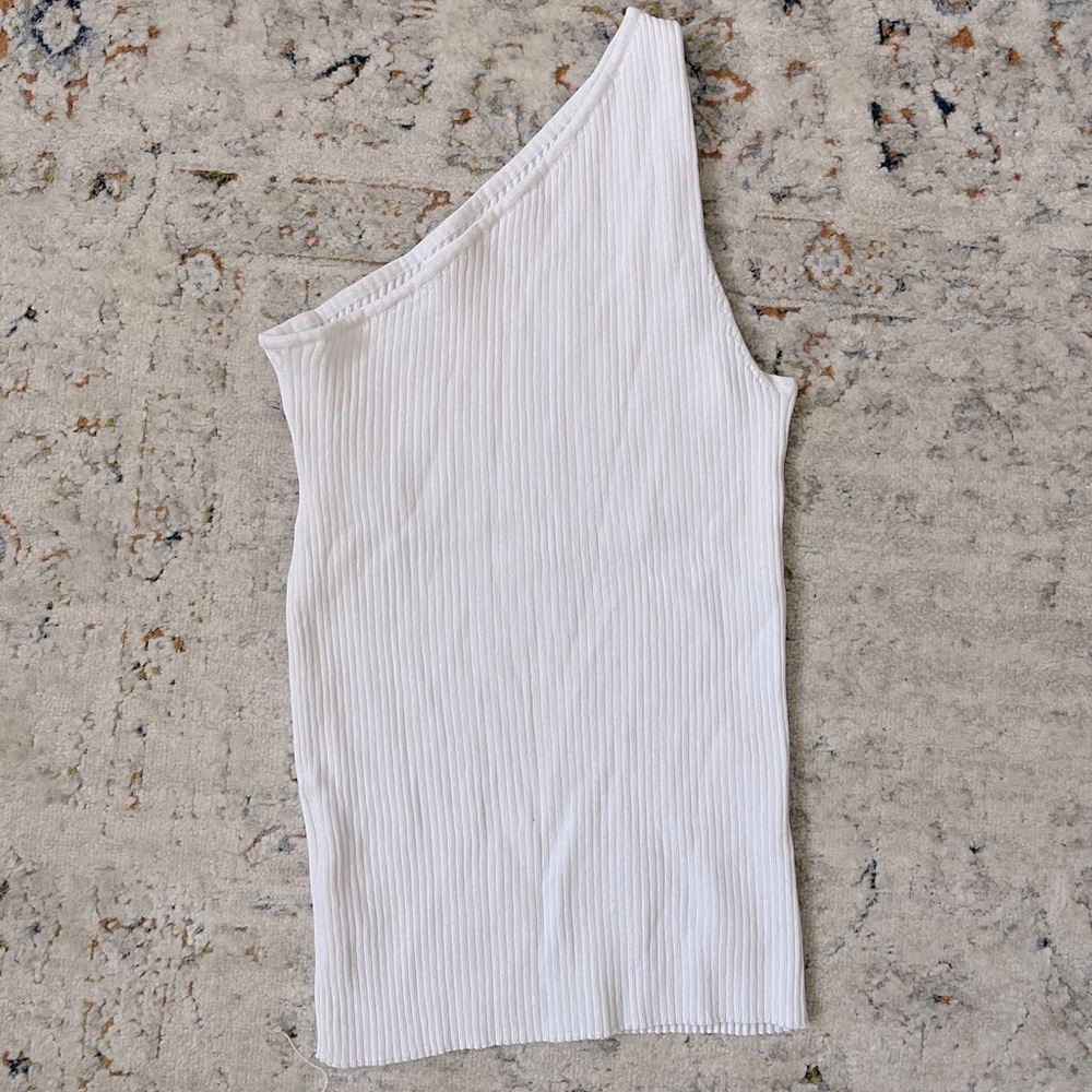 One shoulder ribbed tank